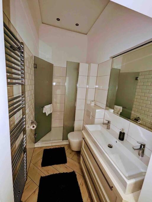 Luxury Cityapartment 2 Виена Екстериор снимка